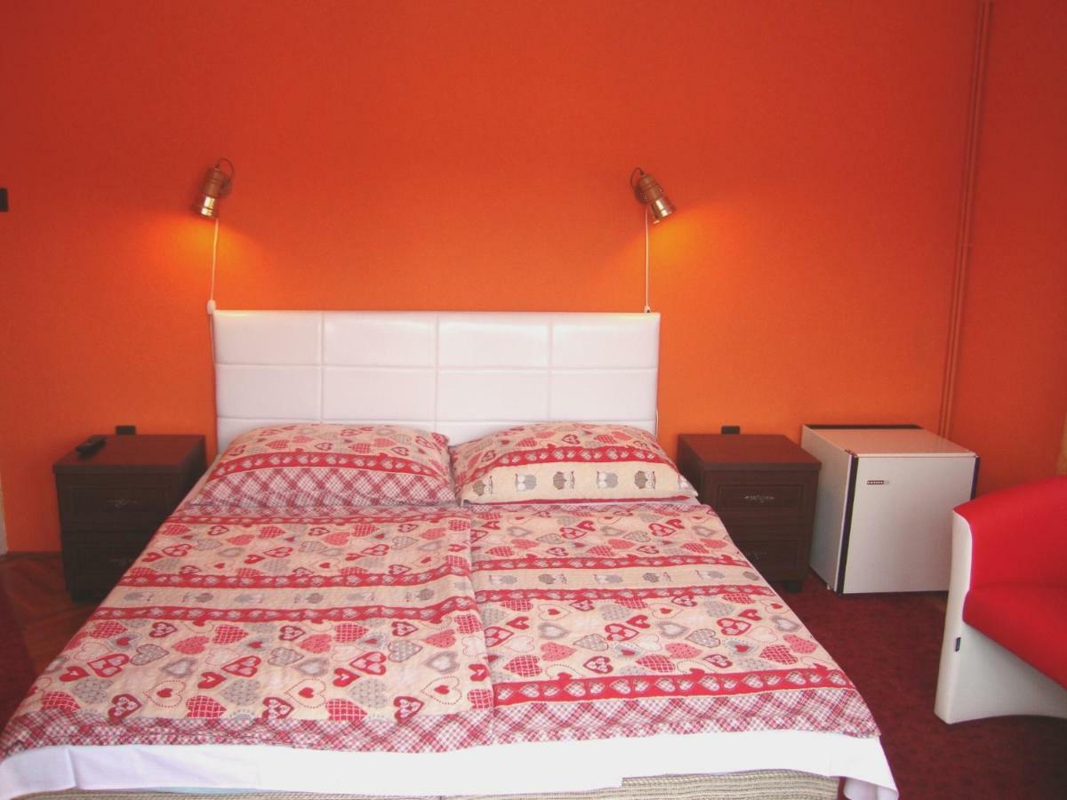 Appartamento Gyöngyvirág Vendégház Balatonboglár Esterno foto